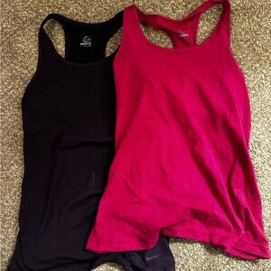 2 Nike Tank Tops (S)